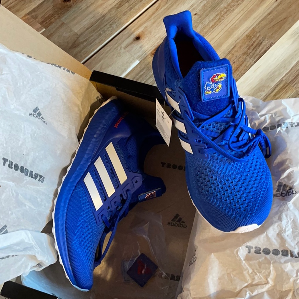 Adidas Kansas Jayhawks Ultraboost 1.0 DNA (US 10)